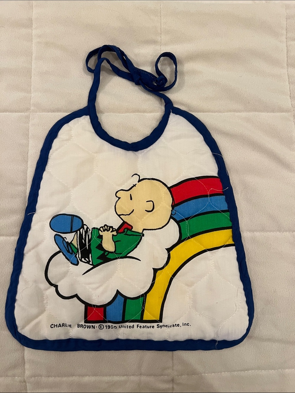 Vintage 1980s Peanuts baby bib| quilted white fabric |Charlie Brown  | Preowned